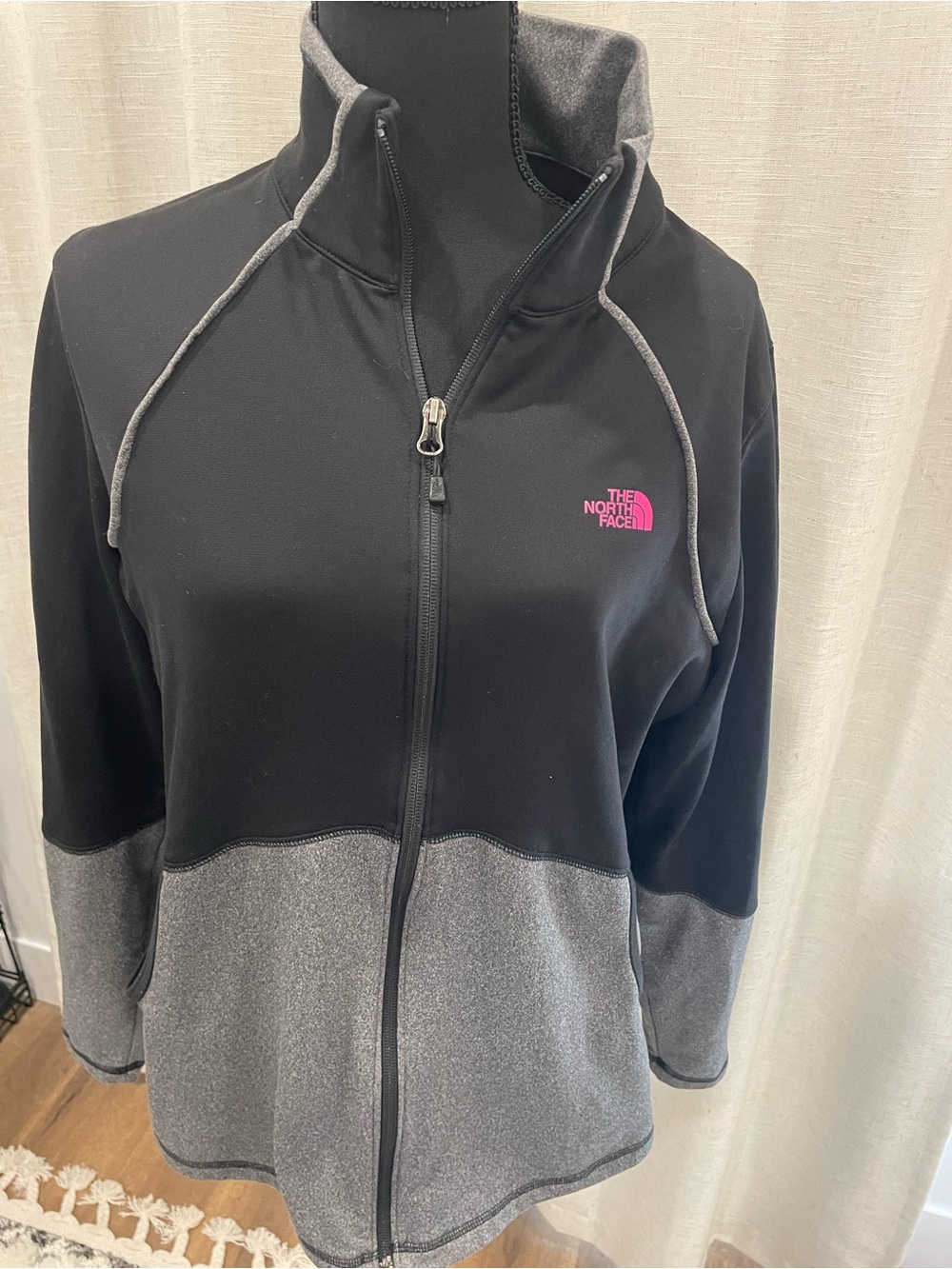The North Face Women's Black & Gray Full-Zip Utility Jacket with Pink Logo